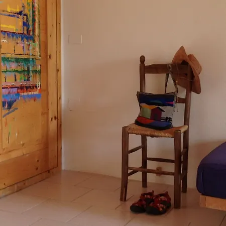 La Tinassara לינה וארוחת בוקר