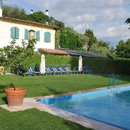 La Tinassara 2* לאזיסה