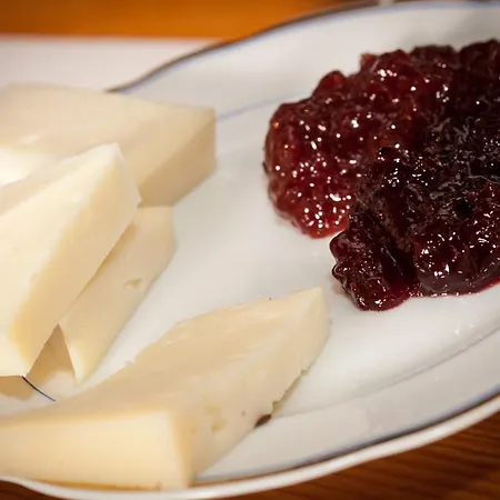 La Tinassara 2* לאזיסה