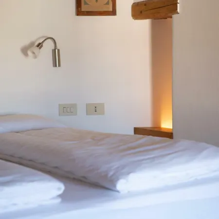 Nocleg ze śniadaniem La Tinassara 2*