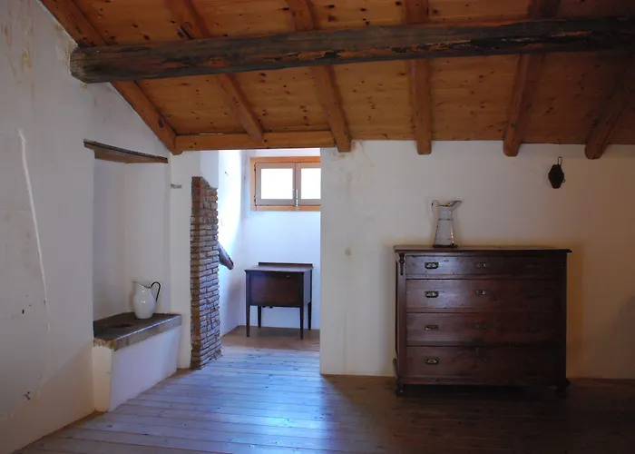 La Tinassara Bed and Breakfast 2*