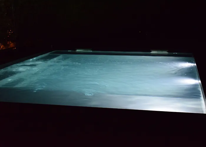 Bed and Breakfast La Tinassara Λατζίζε