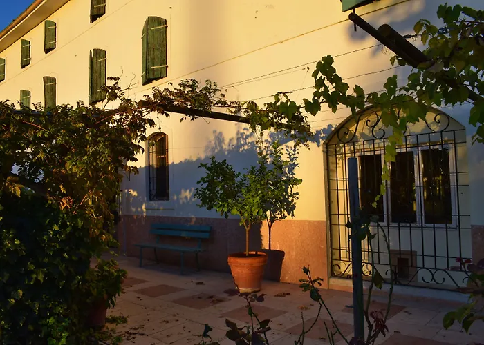 Bed and Breakfast La Tinassara 2*