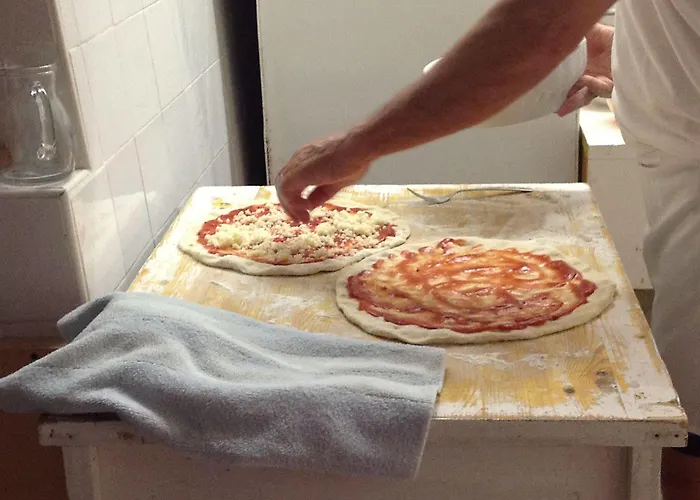 La Tinassara Bed and Breakfast Λατζίζε