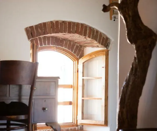 La Tinassara 2* Λατζίζε